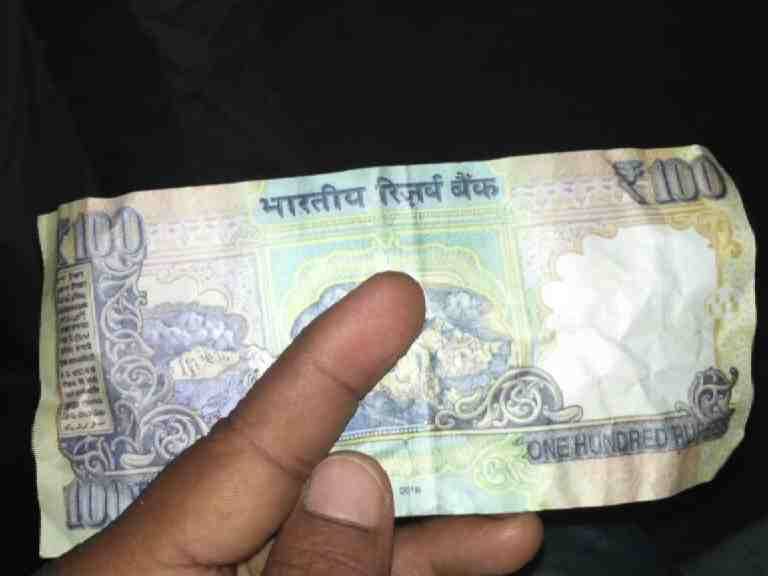 Fake Note Printing In Jalgaon 5 Arrested Latest Updates जळगावमध्ये बनावट नोटांची छपाई करणारं रॅकेट उद्ध्वस्त