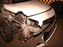 मुंबईच्या जे. जे. फ्लायओव्हरवर ३ गाड्यांचा विचित्र अपघात