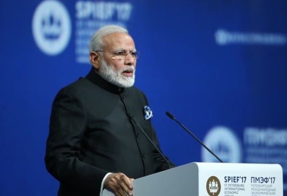 Pm Narendra Modi Speaks At St Peters Burg International Economic Forum Latest Updates पंतप्रधान मोदींचं रशियातील गुंतवणूकदारांना निमंत्रण