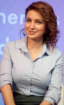 अभिनेत्री टिस्का चोप्राच्या खास अदा