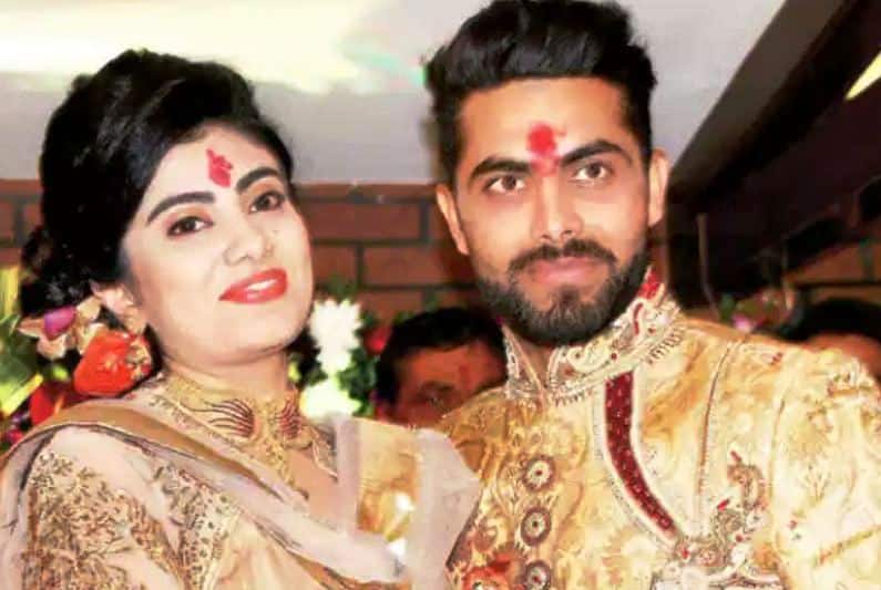 Cricketer Ravindra Jadeja Blessed With A Baby Girl रवींद्र जाडेजा बाबा बनला!
