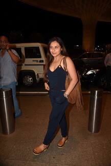 मुंबई विमानतळावर अभिनेत्री राणी मुखर्जी आणि मुलगी अदिरा 