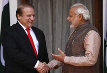 कझाकस्तानमध्ये पंतप्रधान मोदी आणि नवाज शरीफ यांची भेट : सूत्र