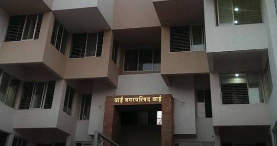 Wai Nagradhyaksha Pratibha Shinde Arrested While Taking Bribe वाईच्या नगराध्यक्षा प्रतिभा शिंदेंना लाच घेताना अटक