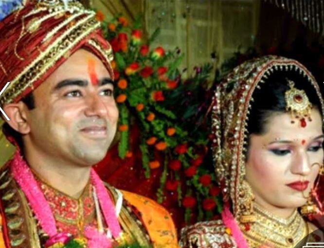 Allahabad Man Killed On 5th Wedding Anniversary Latest News लग्नाच्या पाचव्या वाढदिवशी तरुणाची हत्या, पत्नीवर गोळीबार