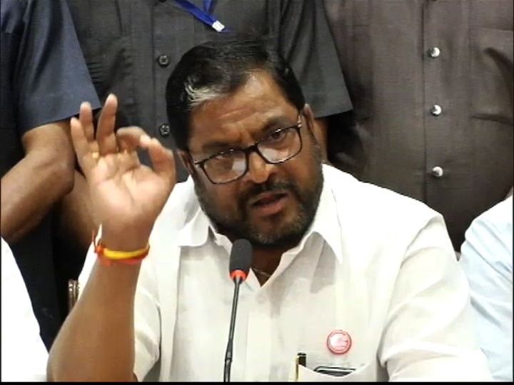 Swabhimani Shetkari Sanghatana Raju Shetty warned govt over farmers issue केंद्र आणि राज्य सरकारनं शेतकऱ्यांना वाऱ्यावर सोडलं, येत्या आठ दिवसात आक्रमक होणार : राजू शेट्टी