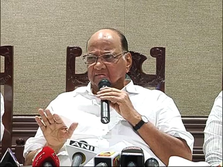Sharad Pawar Congratulates Govt And Sukanu Committee After Loan Waiver Decision Latest Updates सरसकट कर्जमाफी केल्याने सरकार अभिनंदनाला पात्र : शरद पवार