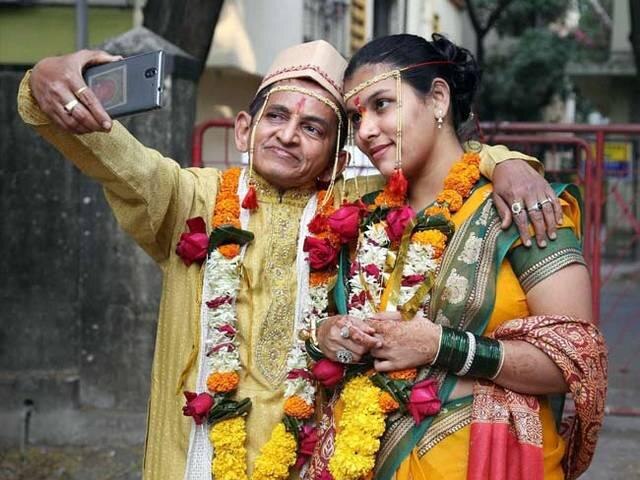 Lisa Has Married Another Claims Satish Apte सतीश आणि लिसा यांच्या स्टोरीमध्ये नवा ट्विस्ट