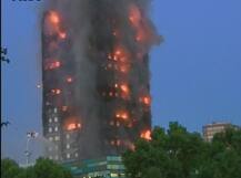 लंडनमध्ये रहिवासी इमारतीला भीषण आग