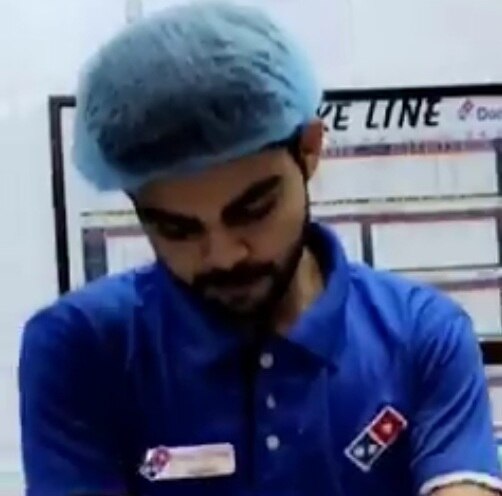 Virat Kohli Duplicate Found At Pizza Outlet In Pakistan पाकिस्तानात विराट कोहली पिझ्झा बनवतोय? व्हिडीओ व्हायरल