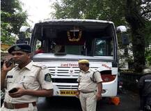 गोव्यातील तरुणाचा वसईच्या पर्यटकांच्या बसवर सशस्त्र हल्ला