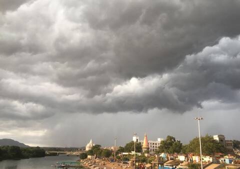 वारीच्या वाटेवर - देहूतील वारकऱ्यांचे फोटो वारीच्या वाटेवर - देहूतील वारकऱ्यांचे फोटो