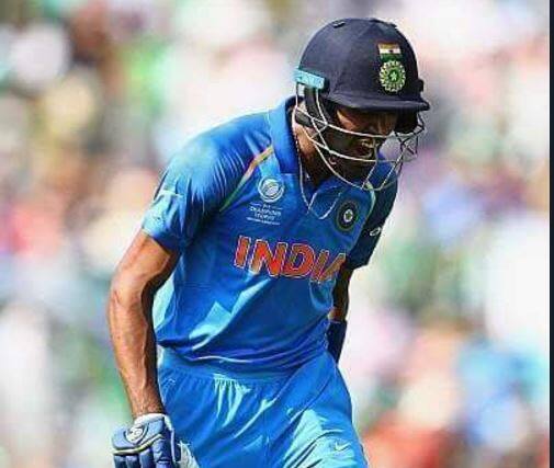 अष्टपैलू खेळाडू हार्दिक पंड्या कपिलदेवच्याही पुढे Hardik Pandya And Kapil Dev After 26 Odis अष्टपैलू खेळाडू हार्दिक पंड्या कपिलदेवच्याही पुढे