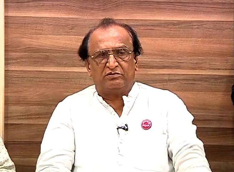 राजू शेट्टींनी मुख्यमंत्र्यांशी तडजोड करून एफआरपीचे तुकडे पाडले : रघुनाथदादा पाटील Raju Shetty compromised the Chief Minister and divided the FRP, raghunath patil's allegations राजू शेट्टींनी मुख्यमंत्र्यांशी तडजोड करून एफआरपीचे तुकडे पाडले : रघुनाथदादा पाटील