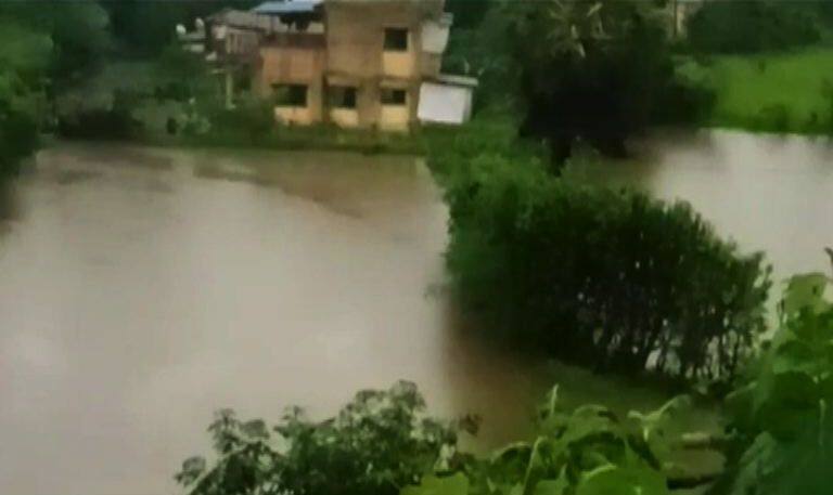 Raining In Mumbai Sub Urban Area Latest Update मुंबई उपनगरांमध्ये पावसाची दमदार बॅटिंग