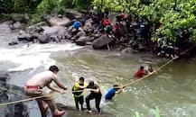 माणगावमध्ये नदीपात्रात अडकलेल्या 50 पर्यटकांना वाचवण्यात यश