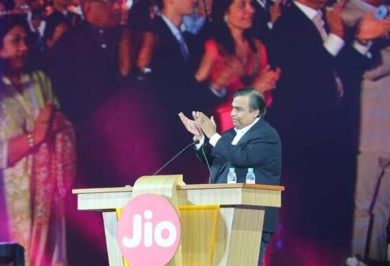 रिलायन्स जिओच्या नव्या 4G स्मार्टफोनची किंमत फक्त 500 रुपये? रिलायन्स जिओच्या नव्या 4G स्मार्टफोनची किंमत फक्त 500 रुपये?
