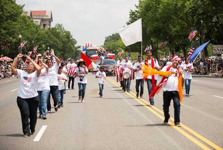 पाहा आणखी फोटो....