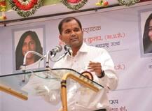 लातूरचे जिल्हाधिकारी ठरले आजीबाईंसाठी ‘श्रावणबाळ’!