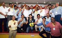 मुंबई जिल्हा फुटबॉलच्या निवडणुकीत आदित्य ठाकरेंचा विजय