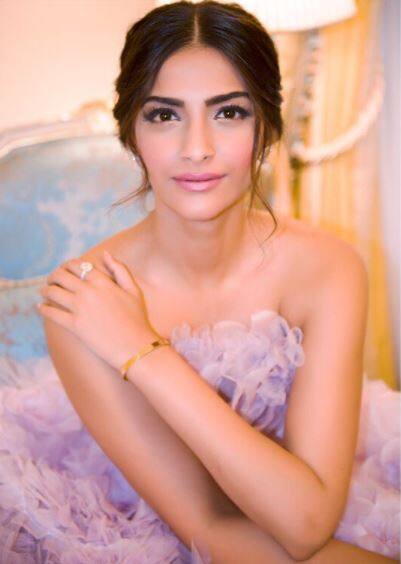 अभिनेत्री सोनम कपूर