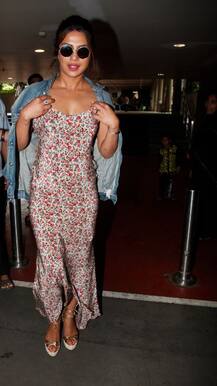 बर्थ डे सेलिब्रेशनसाठी प्रियांका भारतात, विमानतळावर कॅमेऱ्यात कैद