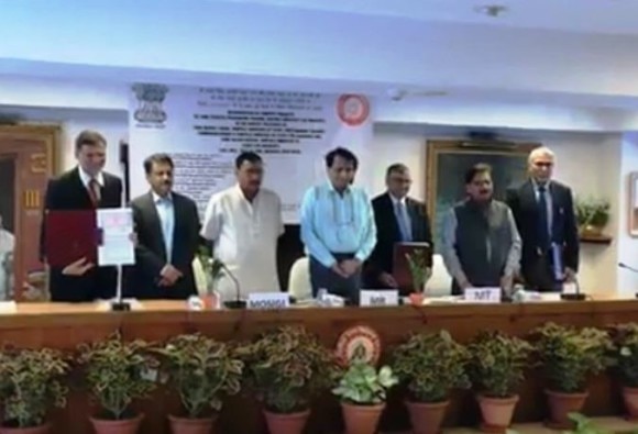 Railways Launches Saarthi App Know What Facilities Will The Passengers Get From रेल्वेच्या सर्व सुविधा एका क्लिकवर, 'रेल सारथी' अॅप लाँच
