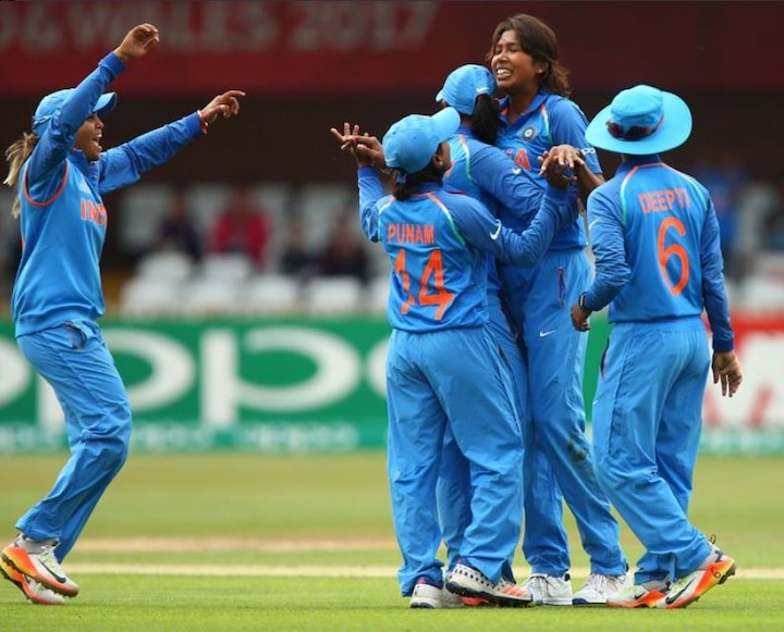 Icc Womens World Cup India Vs Nz Mithali Raj Slams Century Latest Update मितालीच्या शतकाच्या जोरावर न्यूझीलंडचा 186 धावांनी धुव्वा