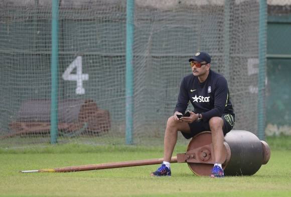 Ravi Shastri Has Always Been Positive Mind Riddhimaan Saha Latest Update ‘रवी शास्त्री नेहमीच सकारात्मक असतात’