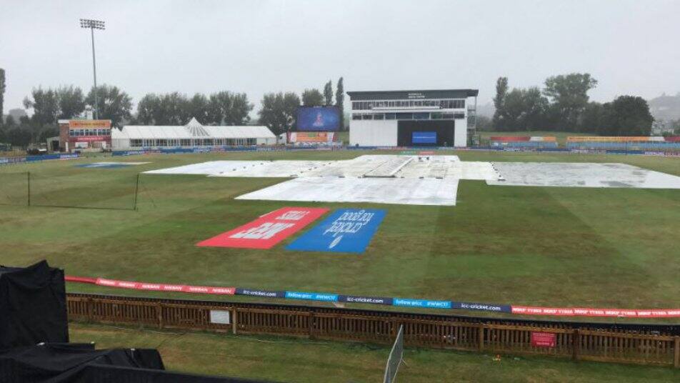 Wwc 2017 India Vs Australia Rain Is Falling In Derby Latest Update महिला विश्वचषक : भारत-ऑस्ट्रेलिया सेमीफायनलमध्ये पावसाचा व्यत्यय