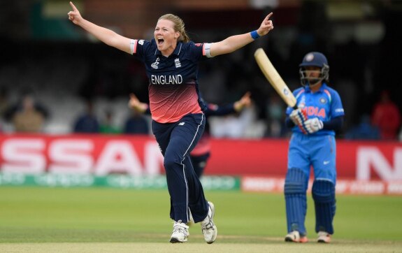 Icc Womens World Cup Final England Beat India By Nine Runs भारतीय महिला टीमचं विश्वचषकाचं स्वप्न अखेर अधुरंच!