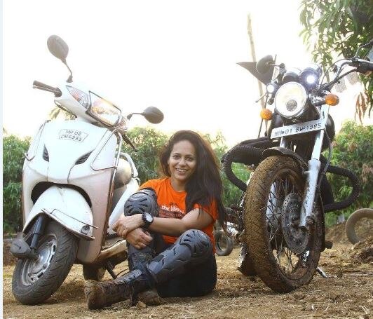 Lady Biker From Mumbai Died After Landing In Pothole In Palghar Latest Update महिलांना बळ देणाऱ्या लेडी रायडरचा खड्ड्यामुळे करुण अंत