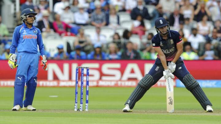 या विश्वचषकात 369 धावा आणि सात विकेट घेणारी इंग्लंडची खेळाडू नताली सीव्हरला बारावं स्थान देण्यात आलं आहे.