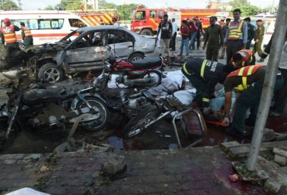 पाकिस्तानातील लाहोरमध्ये स्फोट, 26 जणांचा मृत्यू