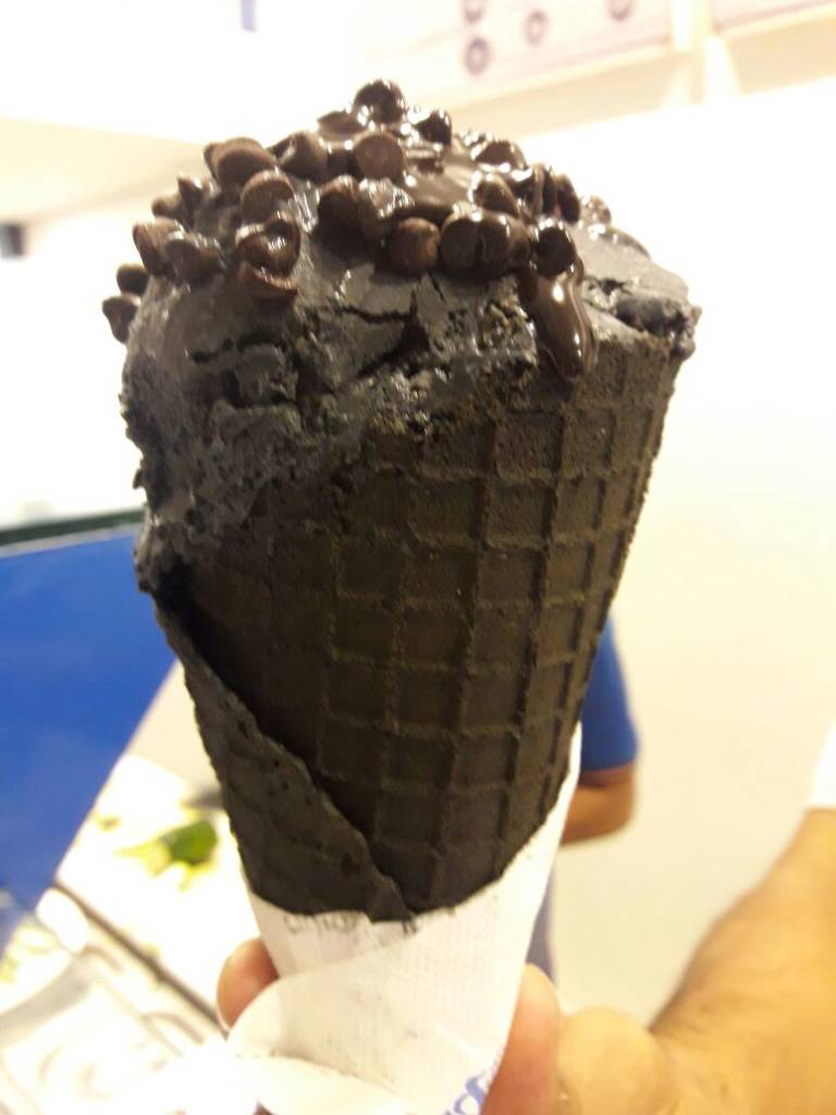 जिभेचे चोचले : हम काले है मगर... आईस्क्रीमचा भन्नाट फ्लेवर