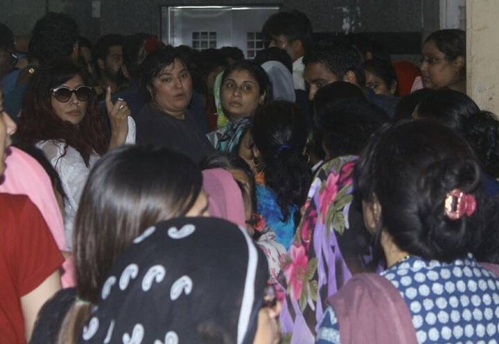 महेश कोठारेंच्या ‘माझा छकुला’वर आधारित ‘मासूम’ या हिंदी चित्रपटातून इंदर कुमारने पदार्पण केलं होतं. 