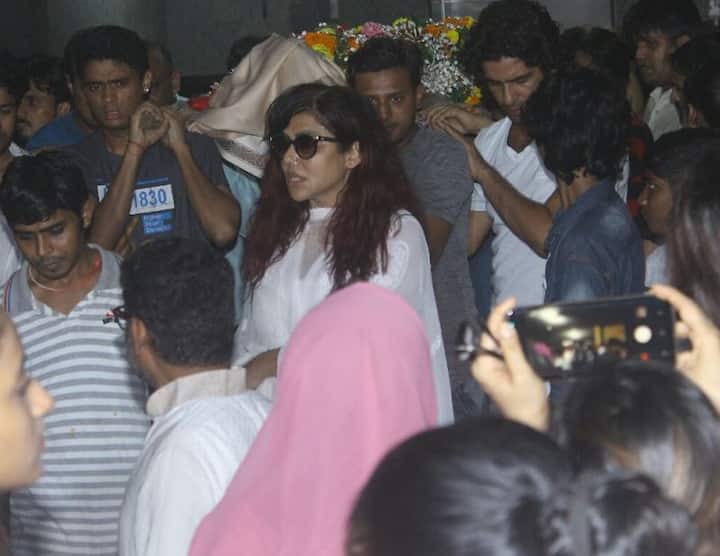 कता कपूरच्या गाजलेल्या ‘क्योंकि सास भी कभी बहु थी’ या मालिकेत 20 वर्षांच्या लीपनंतर त्याने मिहीर विरानी ही मुख्य व्यक्तिरेखा साकारली होती. मात्र काही महिन्यांतच त्याने मालिका सोडली.