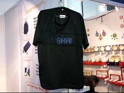 VIDEO : स्मार्टफोनशी कनेक्ट करुन टी-शर्ट बनणार चेंजिंग डिस्प्ले