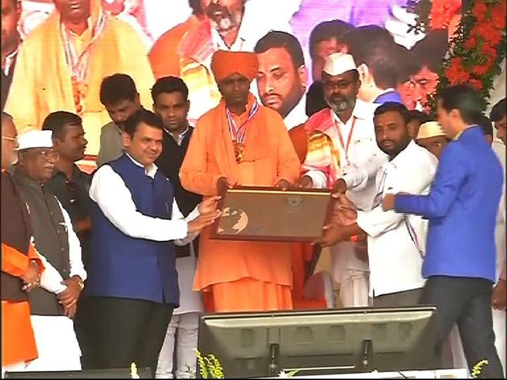 पाहा आणखी फोटो...