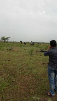 जालन्यात लष्कराच्या हेलिकॉप्टरचं इमर्जन्सी लँडिंग!