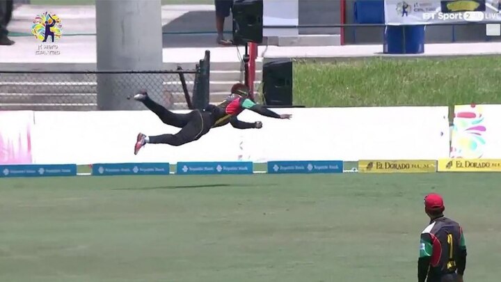 Cpl Best Ever Catch Gets St Kitts Over The Line Latest Update VIDEO : अप्रतिम झेल, 22 वर्षीय क्रिकेटरची कमाल!