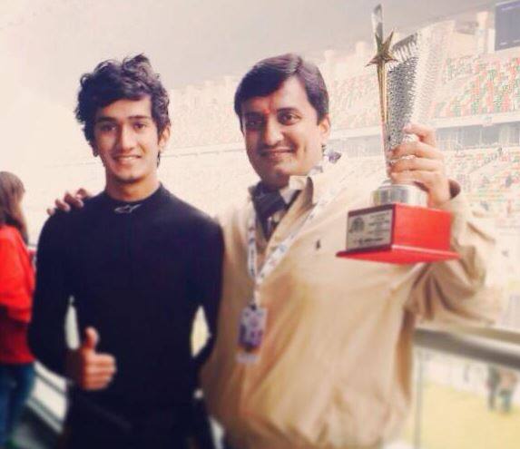 खासदार महाडिकांचा मुलगा सुसाट, इंग्लंडमध्ये फॉर्म्युला थ्री रेस जिंकली! Krishnaraj Mahadik Son Of Mp Dhananjay Mahadik Wins Brdc British Formula 3 Race खासदार महाडिकांचा मुलगा सुसाट, इंग्लंडमध्ये फॉर्म्युला थ्री रेस जिंकली!