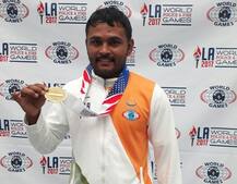 महाराष्ट्राच्या पोलिसाची कमाल, कॅलिफोर्नियातील कुस्तीत ‘सुवर्ण’कमाई