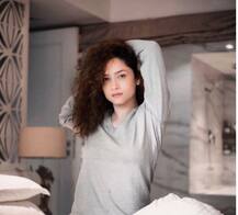 अभिनेत्री अंकिता लोखंडेचा ग्लॅमरस लूक 