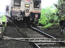 10 ते 12 वर्षांच्या पोरांचा रुळावर शिडी टाकून जीवघेणा खेळ