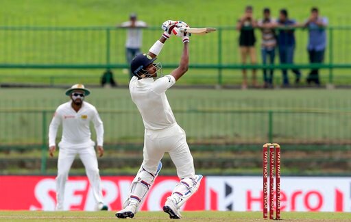 Hardik Pandya Hits 26 Runs In A Over Against Sri Lanka 5 चेंडूत 26 धावा, पंड्याचं कसोटीत वादळी शतक