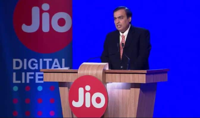 यामध्ये मोफत व्हॉईस कॉलिंग आणि अनलिमिटेड 4G डेटा मिळेल. एका दिवसात हायस्पीड डेटा वापरण्याची मर्यादा दिलेली असेल, या मर्यादेनंतर स्पीड कमी होईल.