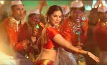 ‘कुठं कुठं जायचं हनिमूनला’वर सनी लियोनीचा ठेका