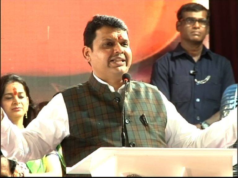 Mira Bhayandar Civic Pollscm Devendra Fadnavis Assure Voter For Better Facilities सत्ता कुणालाही दिली तरी माझ्याकडेच यावं लागेल: मुख्यमंत्री