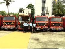 मुंबई फायर ब्रिगेडच्या ताफ्यात अत्याधुनिक गाड्या दाखल!